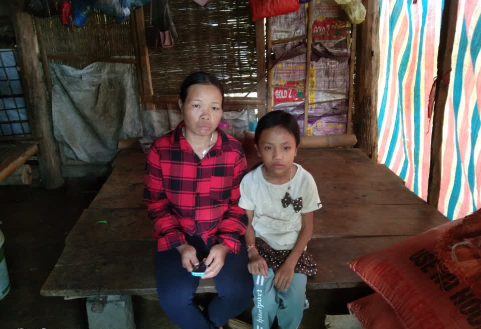 Cô bé người Mường khát khao khoẻ mạnh